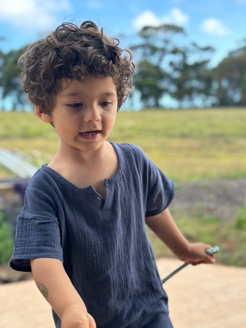 Poleras Únicas para Niños que Brillan ¡Vístelos con Estilo y Diversión!